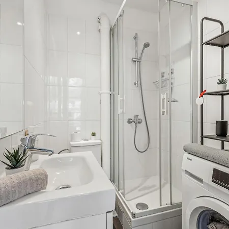 Appartement Joli Grand Et Calme, Marais *