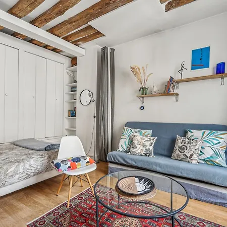 Joli Grand Et Calme, Marais *