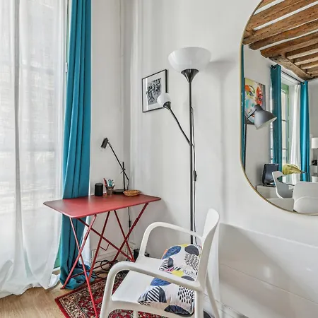Joli Grand Et Calme, Marais Appartement Paris